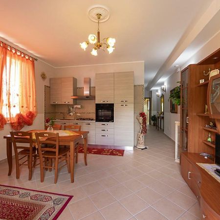 Arcobaleno Apartment ฟอนดี ภายนอก รูปภาพ