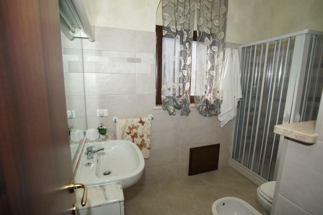 Arcobaleno Apartment ฟอนดี ภายนอก รูปภาพ