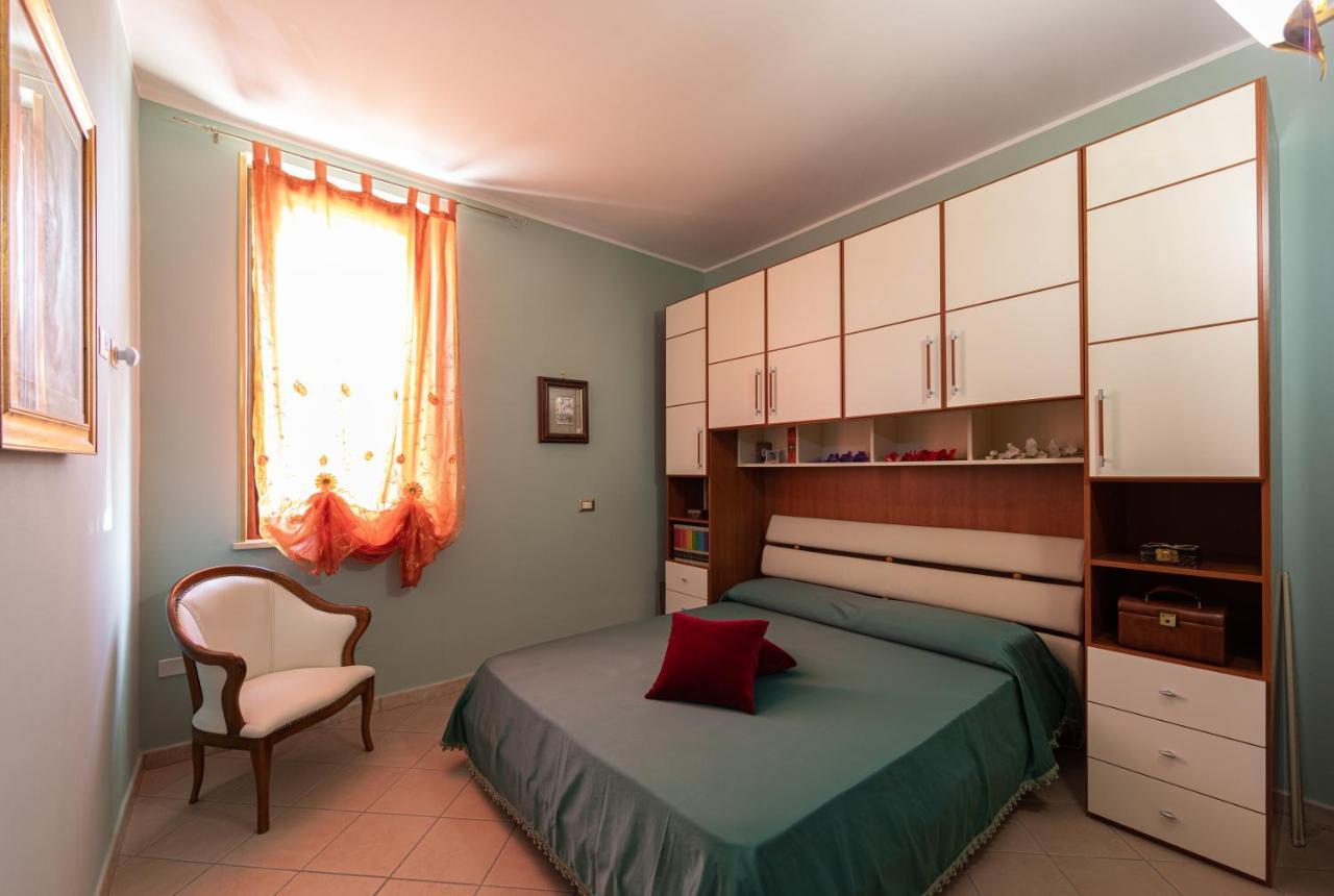 Arcobaleno Apartment ฟอนดี ภายนอก รูปภาพ